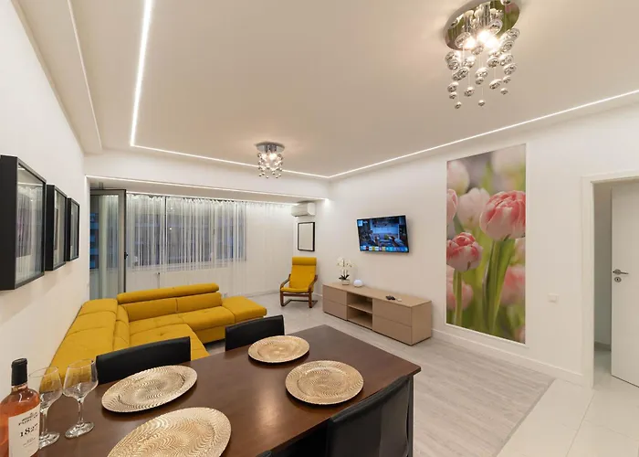 Smile * Бухарест